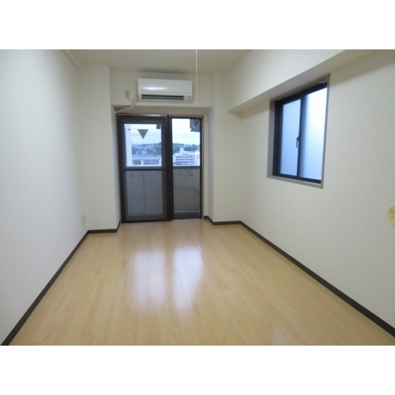 宮崎ビル リビング