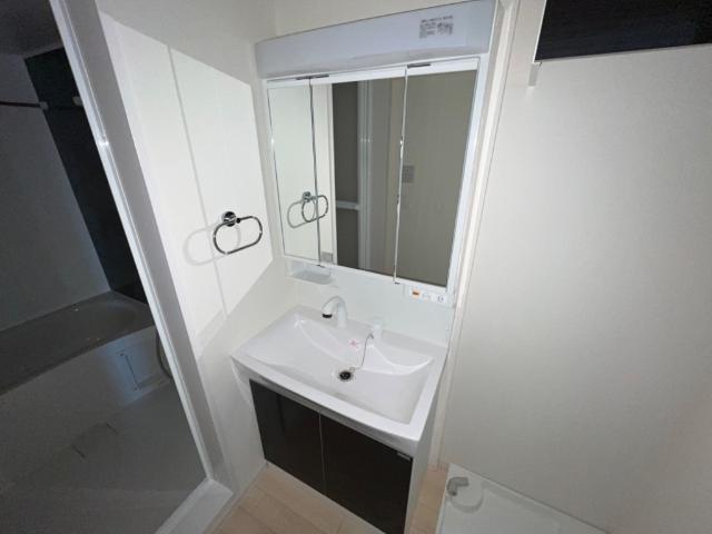 Ｎｏｕｖｅｌｌｅ　Ｖａｇｕｅ（ヌーベル・バーグ） 洗髪洗面化粧台