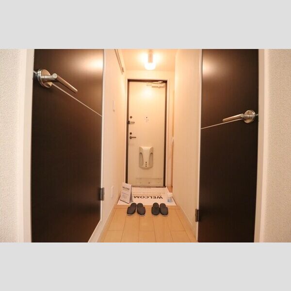 リトルアイランド202号室 玄関