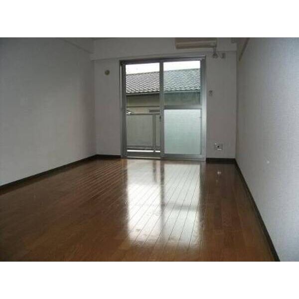 モンテ・オーロ リビング