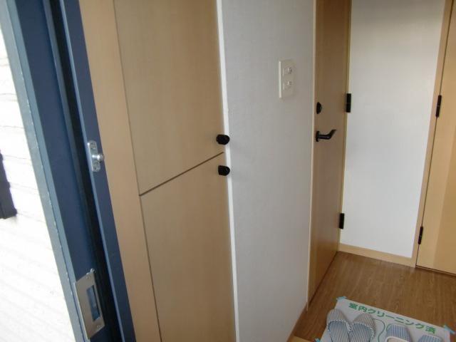 プラネッツ湘南Ｂ 玄関