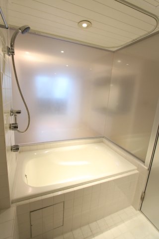 プライムアーバン麻布十番Ⅱ302号室 お風呂