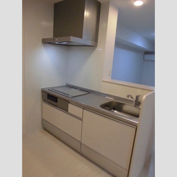 キャンベル307号室 システムキッチン(3口、グリル付き)