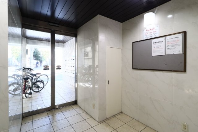 ミルフォード中井3階 エントランス