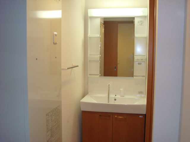 ＥＶＥＲ　ＳＨＩＮＥ　ＳＨＯＮＡＮ 洗面台