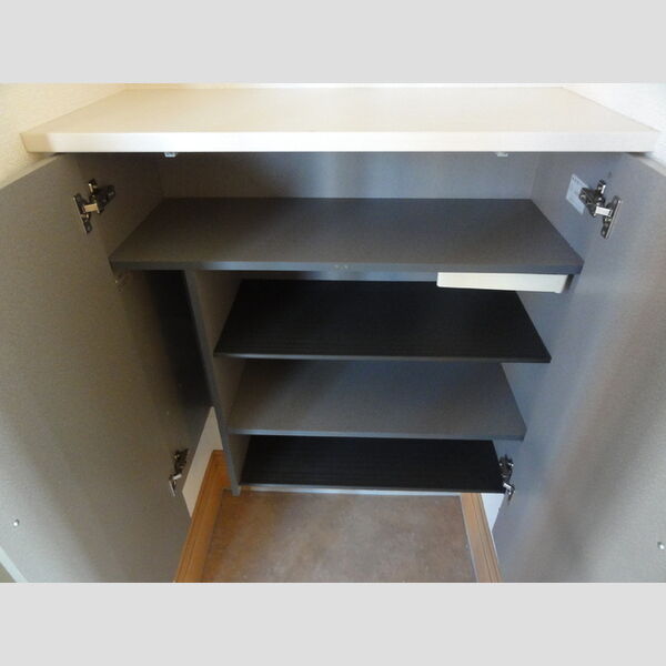 ESTRONDE(エスト・ロンド)103号室 シューズボックス