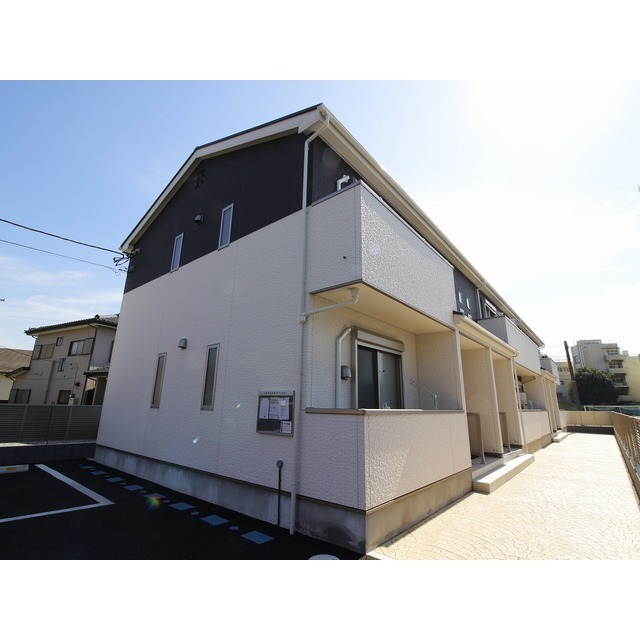 アムール West 外観