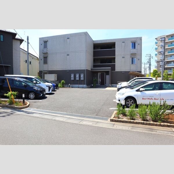 ベルクレスト 駐車場