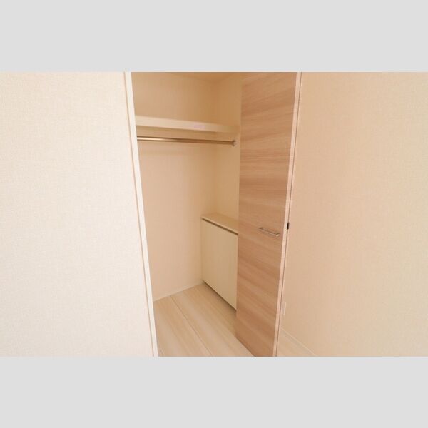 Solana Ⅱ クローゼット