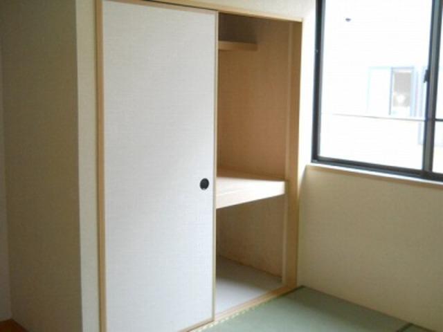 ガーデンハイム1階 収納