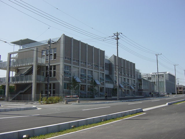 マーガレットガーデンⅤ 川口市立戸塚南小学校まで900ｍ