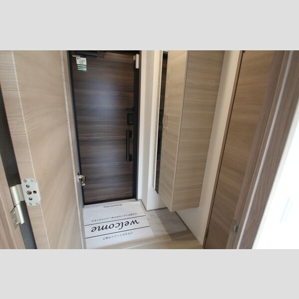 セレスティア大谷田Ⅱ301号室 玄関