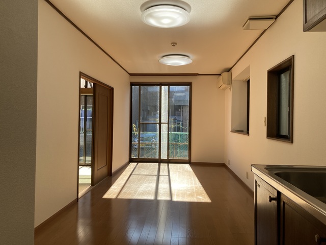 南田中４丁目戸建 リビング