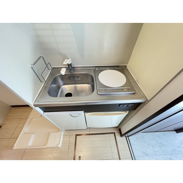 olive house 上大岡101号室 1口IH・ミニ冷蔵庫付キッチン