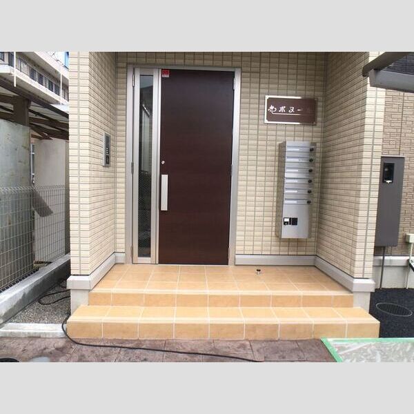 ボヌール101号室 エントランス