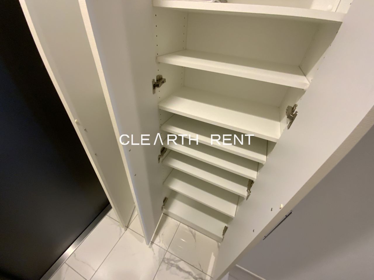 プラシア蒲田 ＴＨＥ ＧＲＡＮＤ ＲＥＳＩＤＥＮＣＥ4階 シューズボックス