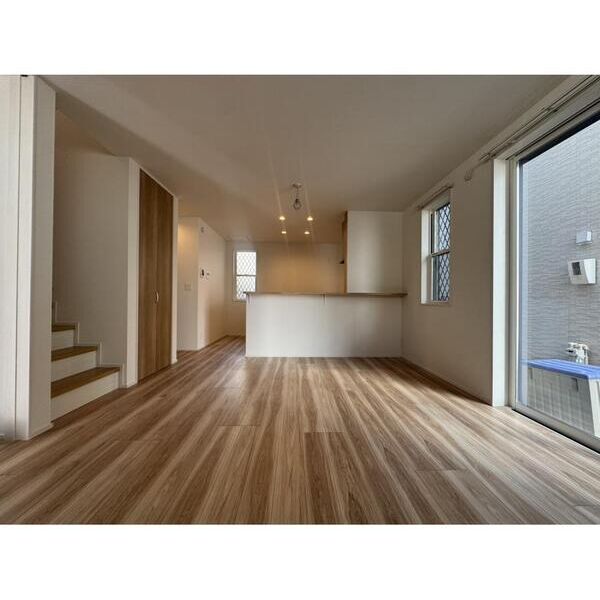 フォレストガーデン西新井2 リビング