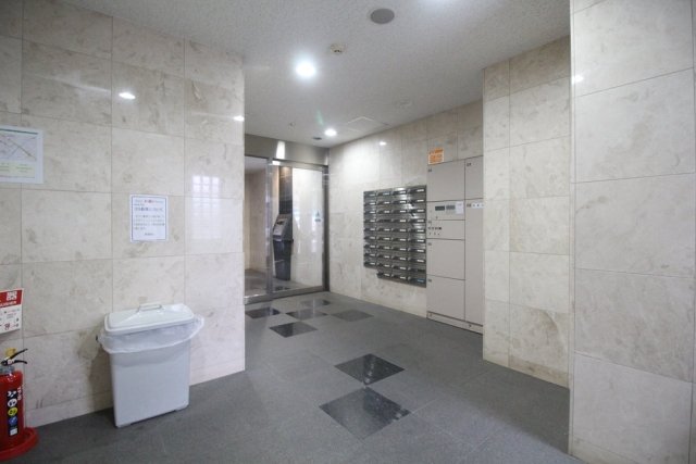 レジオス池袋イースト エントランス