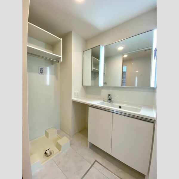 セレスティン三軒茶屋305号室 洗面所