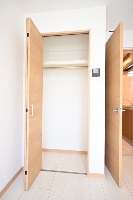 リタ王子神谷 クローゼット