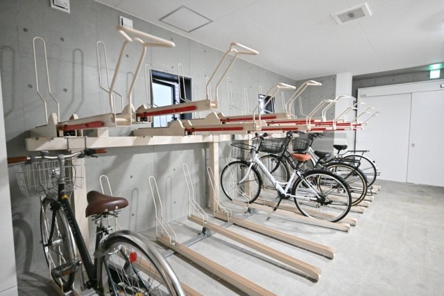 ＲＯＸＩＳ日暮里6階 駐輪場