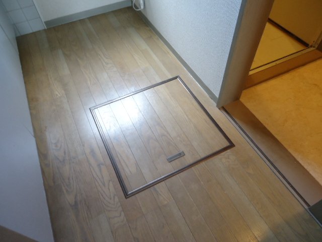 グリーンゲイブルズ 床下収納