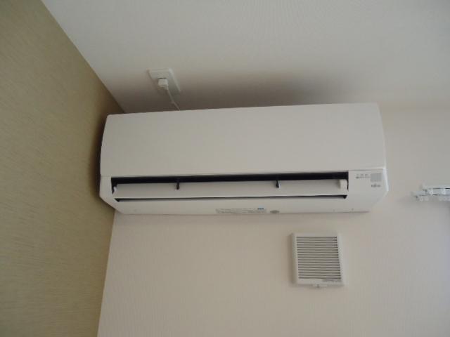 クリエイトⅢ エアコン