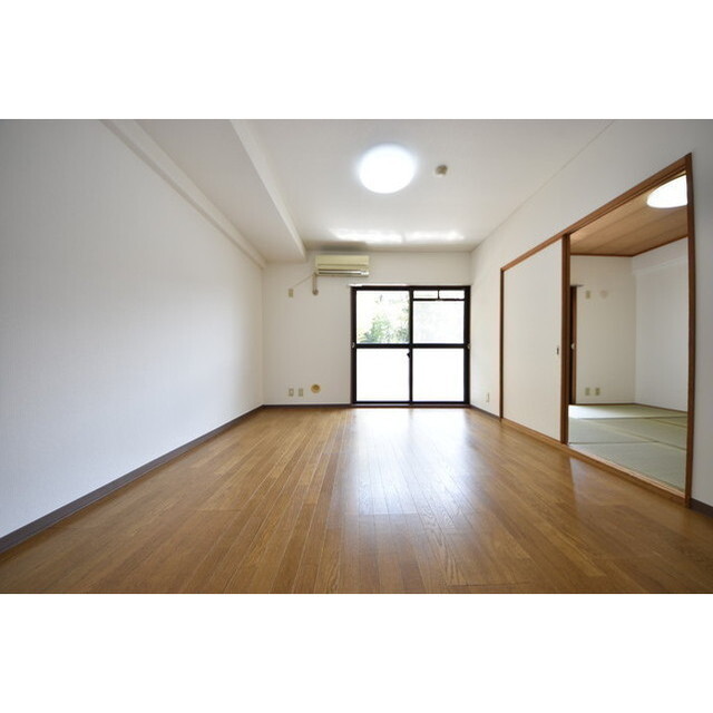 緑の森ハウス 内観