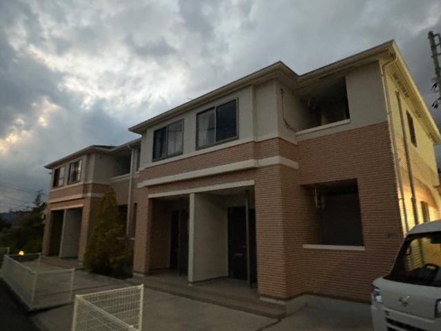 サンエトワール 外観写真（夜）