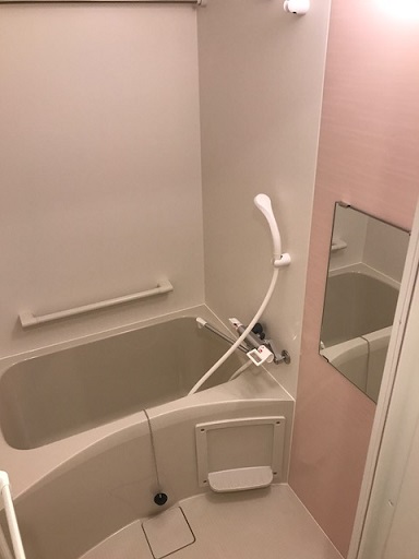 クレイノルミエール303号室 屋根付駐輪場