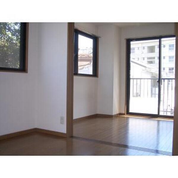 田原ビル リビング