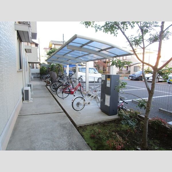 ステラ ルーチェ 駐輪場