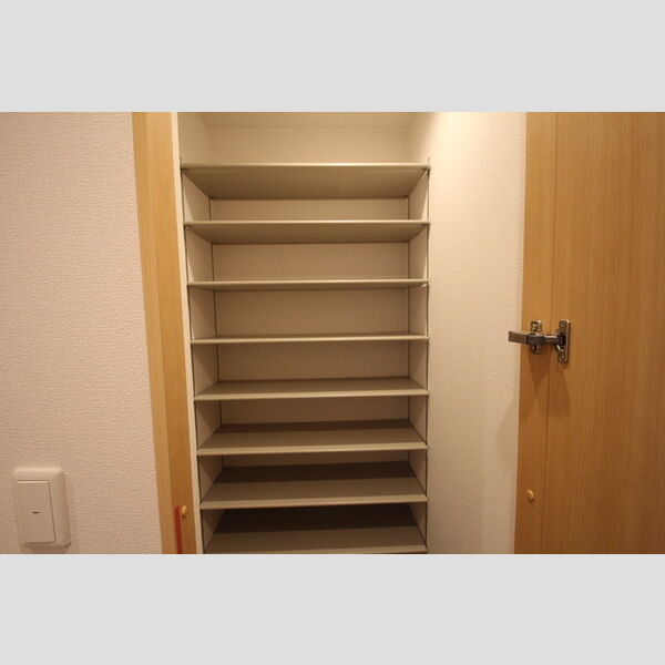 ソレイユ 玄関には大容量のシューズボックス!