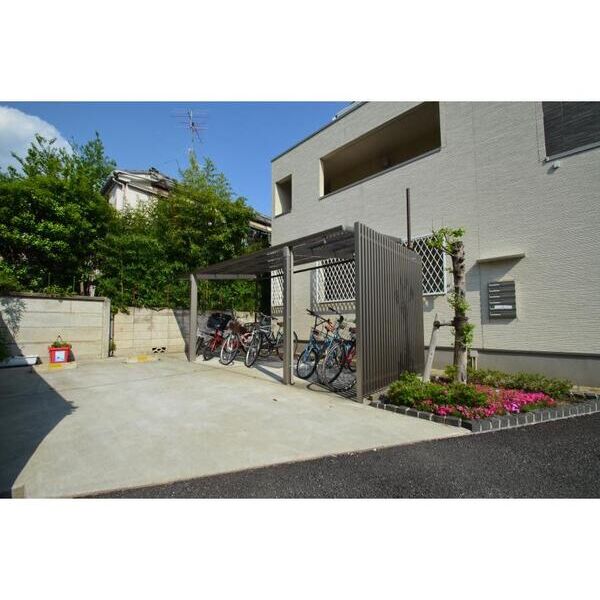 SNOW　PINE　牟礼 駐車場