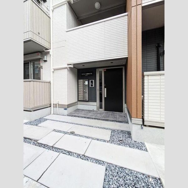 コンフォール西鶴間4丁目 エントランス