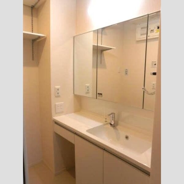 グラーヴェル 洗面化粧台