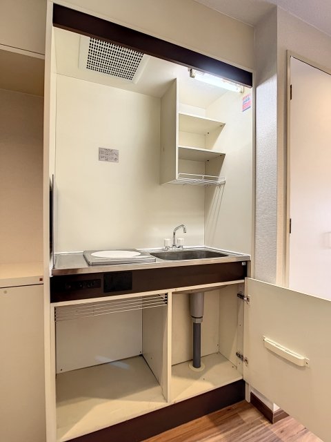 メゾンカルム横浜4階 キッチン