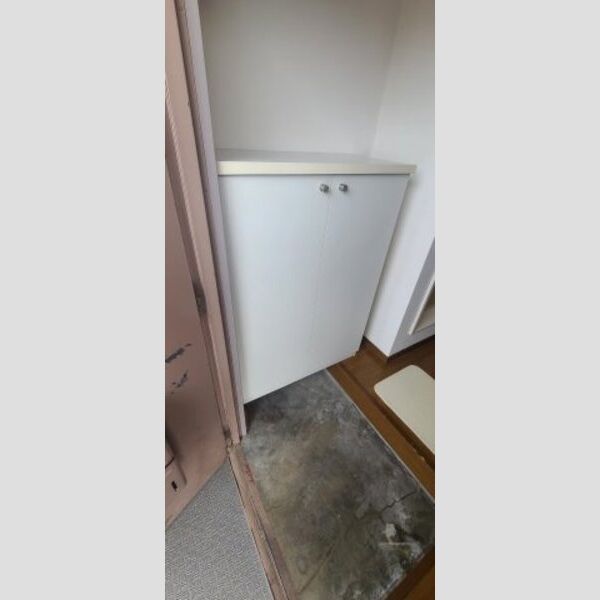 グラース101号室 退去前につき、別部屋のお写真です。