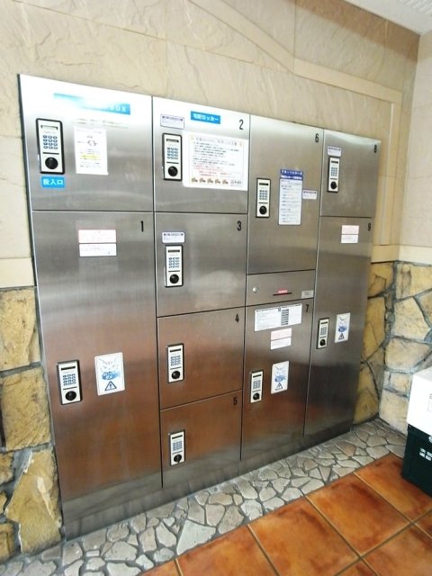 フェニックス下落合8階 宅配BOX