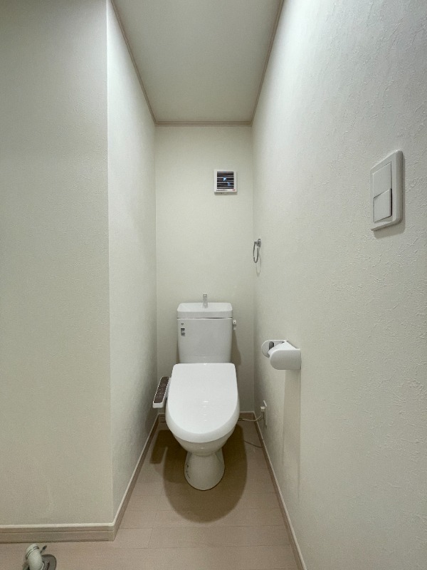 NEXUS綾瀬2階 トイレ