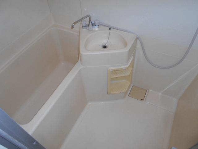 ジュネスドミール1階 お風呂