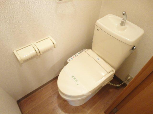 ディモア足立 シャワー付トイレ