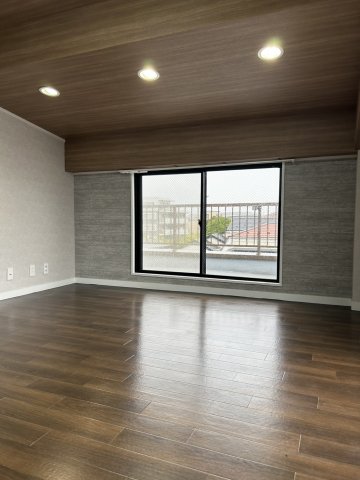 サンライズFMファーストマンション リビング