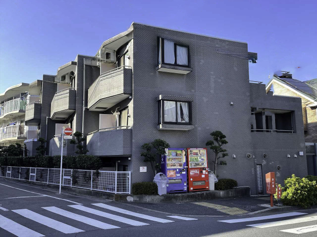 スカイコート駒沢公園の外観画像