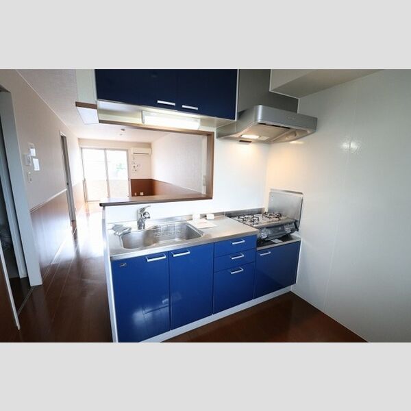 メゾンベール102号室 対面キッチン