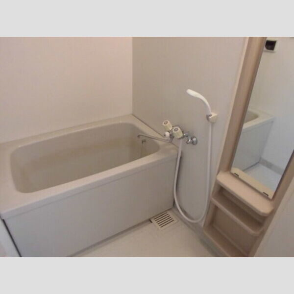 STコート 101　浴室