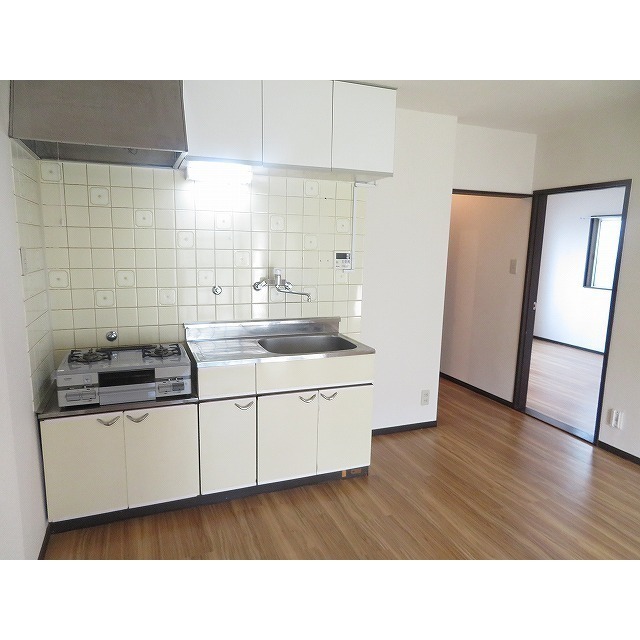 クローバーハイツ0102号室 キッチン