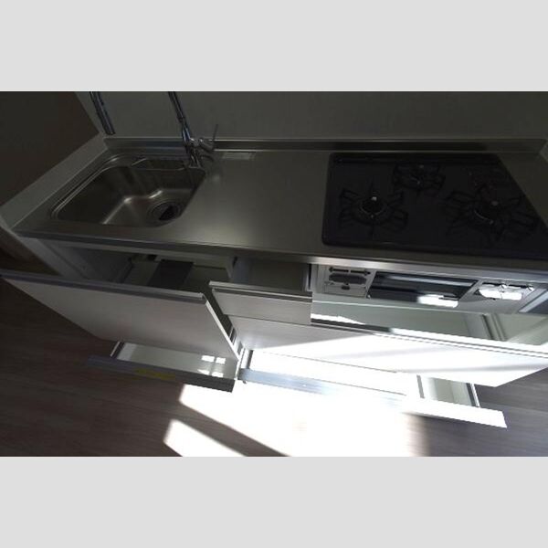 シャトレー町田 キッチン収納スペース