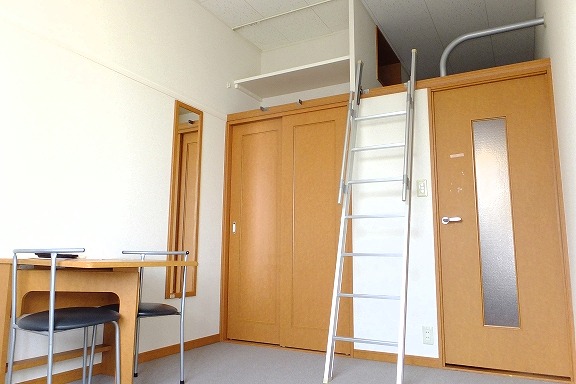 レオパレスぷれみーるキティ リビング