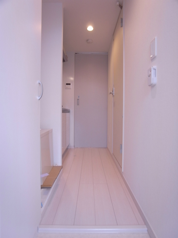 リブリ・Mar y Sol1階 玄関